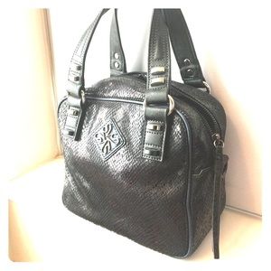 **SOLD** 🌻Vera Wang🌻Small/Medium Purse